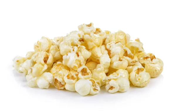 Popcorn auf weißem Hintergrund — Stockfoto