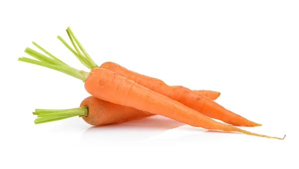 Carottes isolées sur fond blanc — Photo