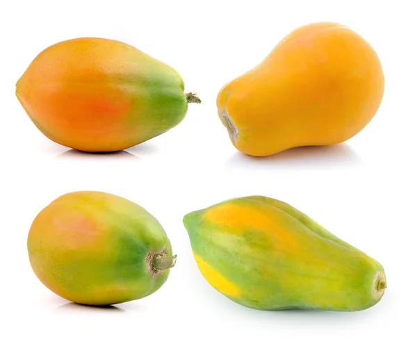 Ripe papaya isolated on a white background — Stock Photo, Image