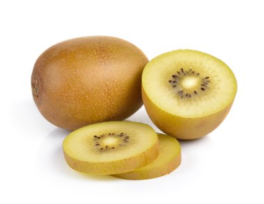 Beyaz arka planda sarı altın kivi meyvesi