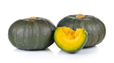 beyaz arkaplanda kabak