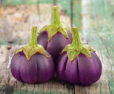 eski ahşap patlıcan