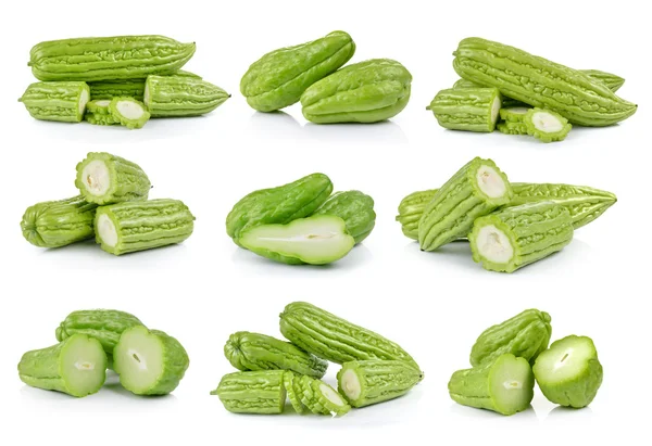 Chayote und Momordica charantia auf weißem Hintergrund — Stockfoto