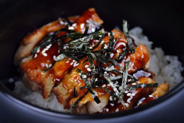 ızgara tavuk pilav ile