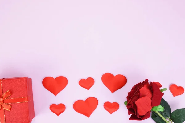 Gift Box Artificial Red Rose Bud Decorative Hearts Pink Background — Stock Photo, Image