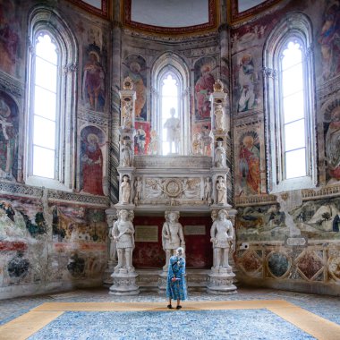 Cappella caracciolo chiesa san giovanni carbonara napoli