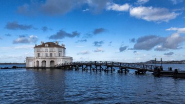 Bacoli - casina vanvitelliana