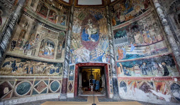 Cappella caracciolo chiesa san giovanni carbonara napoli — Stok fotoğraf