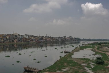 Mathura 'daki Yamuna Nehri. Hindistan