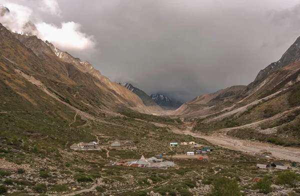 Muy Lejos Del Glaciar Gomukh Ciudad Bhojbasa — Foto de Stock