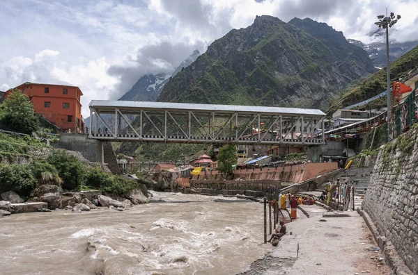 Badrinath Una Ciudad Hindú Sagrada Ubicada Las Colinas Garhwal Orillas — Foto de Stock