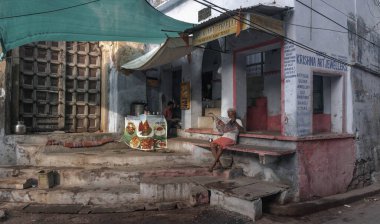 Hindistan 'ın Rajdastan bölgesindeki Bundi kenti, sakin ve çok hoş bir kasaba, son yüzyılların eşsiz uykulu atmosferinin korunduğu yer.