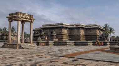 Belur 'daki Chennakeshava Tapınağı, 12. yüzyıl Hindu tapınağı. Karnataka. Hindistan.