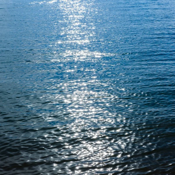 Reflejo Las Olas Del Océano Noche Fondo Oscuro Del Océano — Foto de Stock