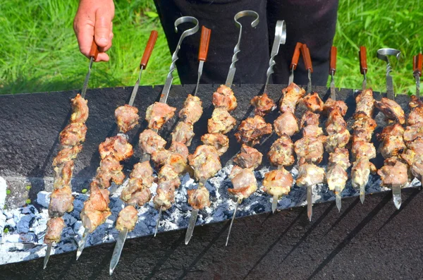 Kebab su spiedini alla griglia — Foto Stock