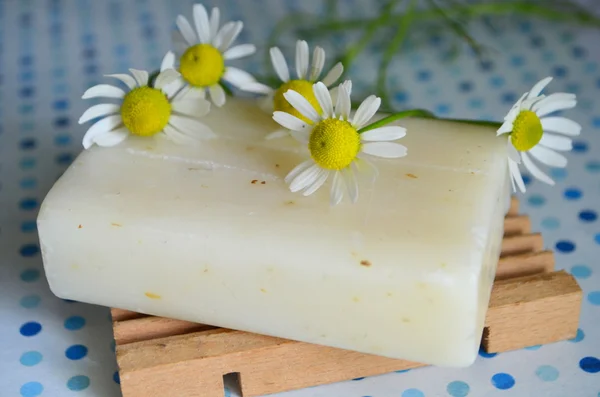 Natural soap with chamomile — Stock Photo, Image