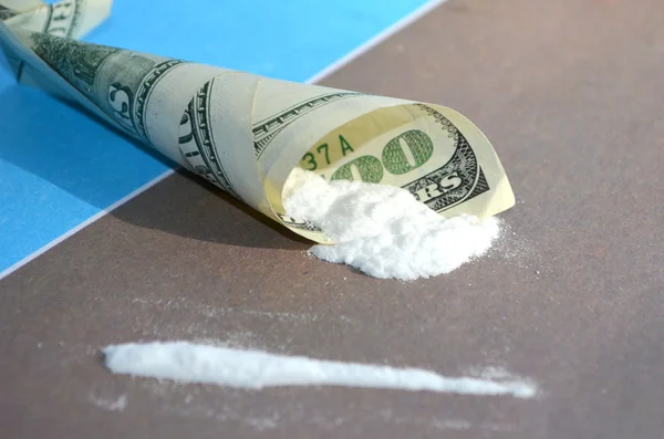 Drogen und Geld — Stockbild Drogen und Geld — Stockfoto