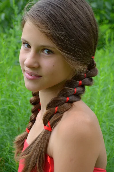 Menina com tranças — Fotografia de Stock