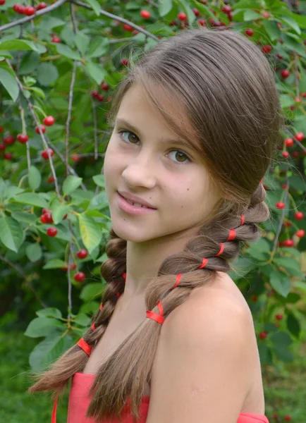 Dziewczyna z warkoczami — Zdjęcie stockowe