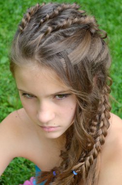 yaratıcı saç modeli