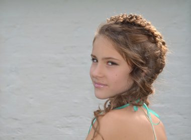 yaratıcı saç modeli