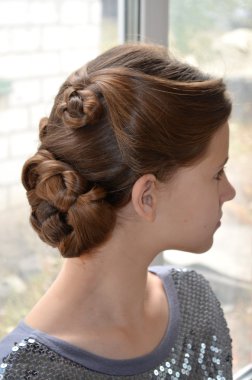 Uzun saçlı saç modeli