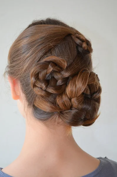 Penteado com cabelo comprido — Fotografia de Stock