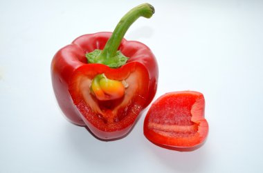 Kırmızı Közlenmiş biber dilimlenmiş