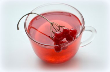 Çilek kartopu ile çay