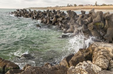 Karadeniz sahilinde Barajı