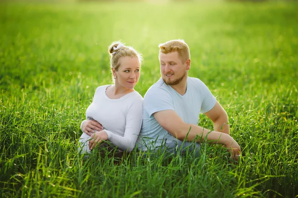 Loving pregnant couple — Stock Photo, Image