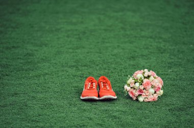 bouquet and sneakers clipart
