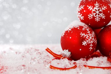 Noel topları arka plan üzerinde