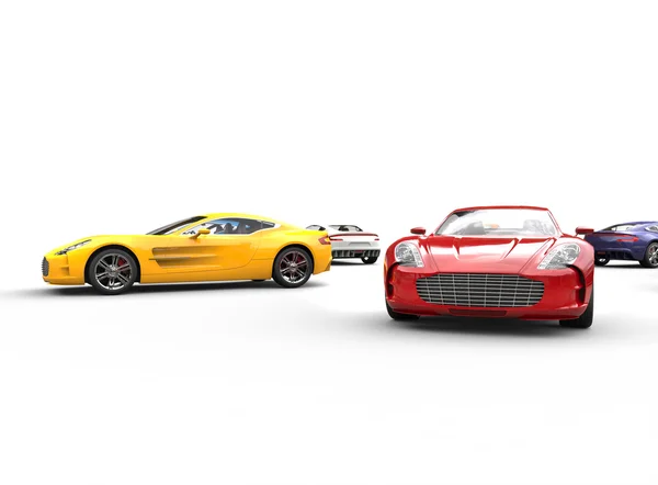 Veelkleurige auto's op witte achtergrond — Stockfoto