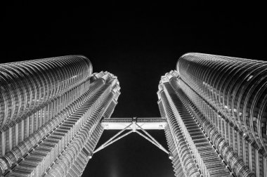 Suria Klcc Petronas ikiz kule siyah ve beyaz