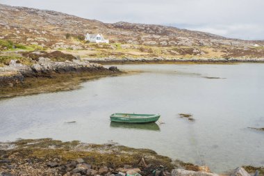18.05.21 Eriskasy, Outer Hebrides, İskoçya, Birleşik Krallık Hebridean Yolu 'nda Eriskay ile Batı Kilbride arasındaki sahil ve kıyı şeridinde.