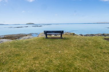 18.05.21 Eriskasy, Outer Hebrides, İskoçya, Birleşik Krallık Hebridean Yolu 'nda Eriskay ile Batı Kilbride arasındaki sahil ve kıyı şeridinde.
