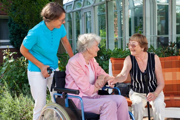 Professionelle Betreuung der Patienten — Stockfoto