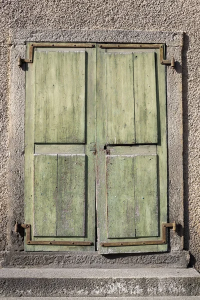 Drewniane drzwi rustykalne — Zdjęcie stockowe
