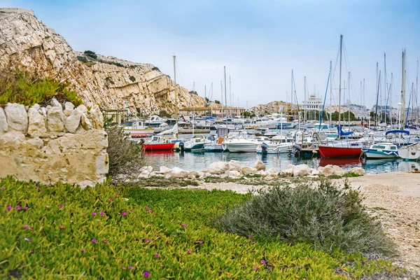 Landskap vid Frioul skärgård på Frankrikes Medelhavets kust nära Marseille, Provence — Stockfoto