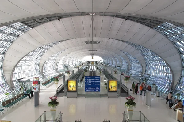 Bangkok Szeptember Suvarnabhumi Repülőtér Csomópontja Melyet Helmut Jahn Tervezett Világ — Stock Fotó