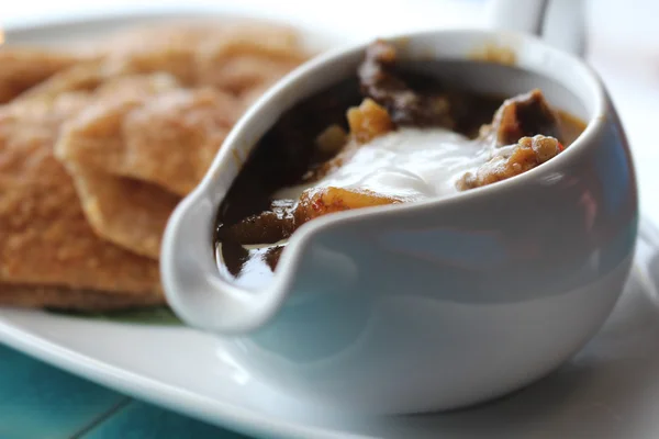 Massamanskt Nötkött Curry Med Bröd Blad Thailändsk Mat — Stockfoto