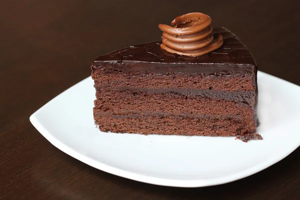 Aus nächster Nähe frischer Kuchen auf dem Tisch — Stockfoto