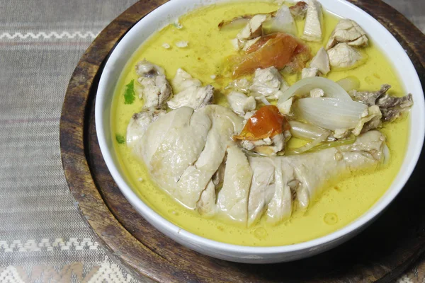 Pollo verde al curry, cocina tailandesa — Foto de Stock