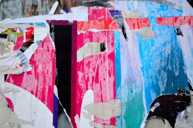 Posterler yırtık soyut