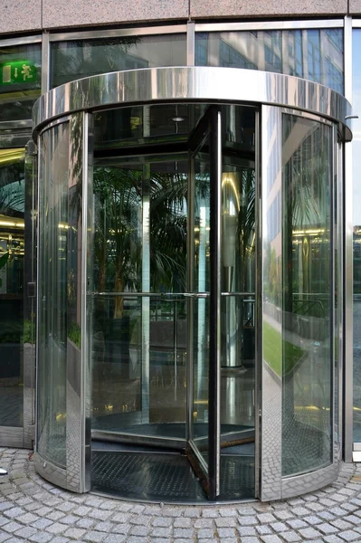 Revolving door — Stock Photo, Image