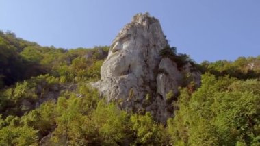 Kaya, Tuna Vadisi, Romanya 'da Decebal Head Sculted