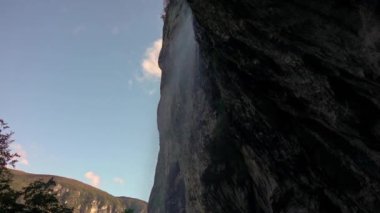 Yüksek uçurum şelalesi Vanturatoarea, Romanya