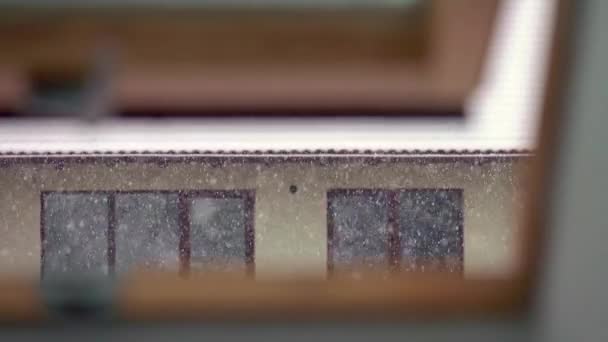 Vorst Sneeuw Het Raam Winter Smelten Stapelen — Stockvideo