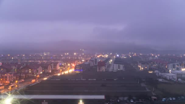 Pequena Cidade Contra Neblina Pôr Sol Prazo Validade — Vídeo de Stock